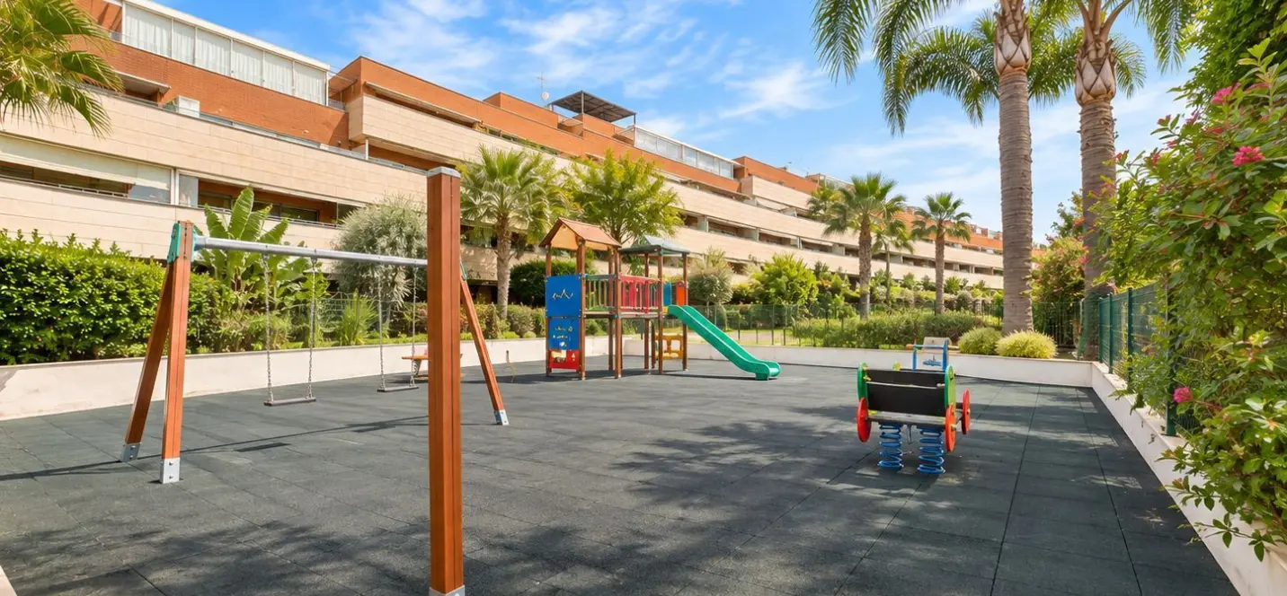 Продажа апартаментов на первом этаже в Torremolinos 4