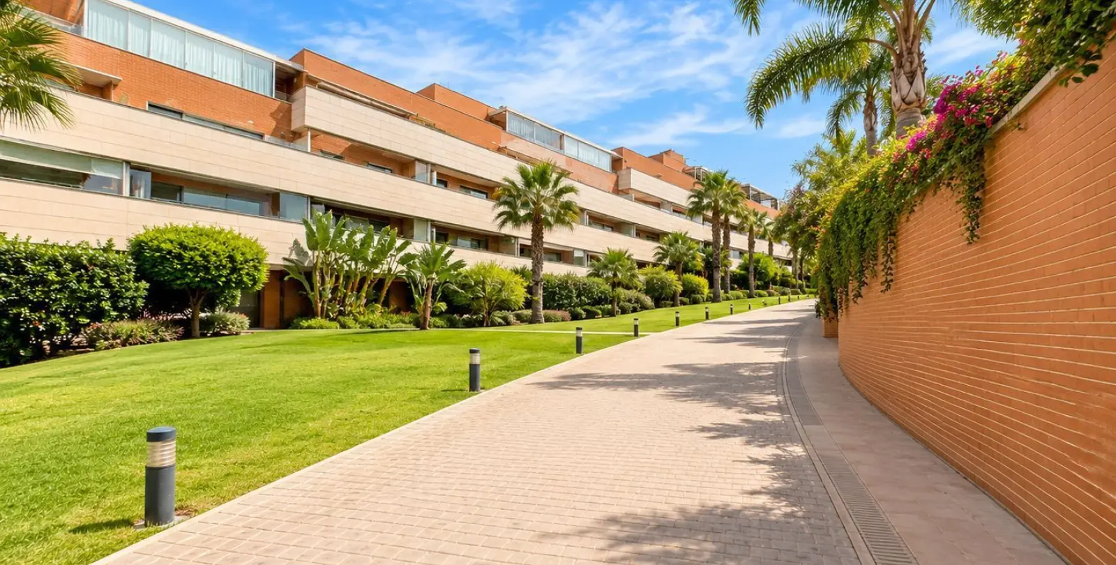 Продажа апартаментов на первом этаже в Torremolinos 6