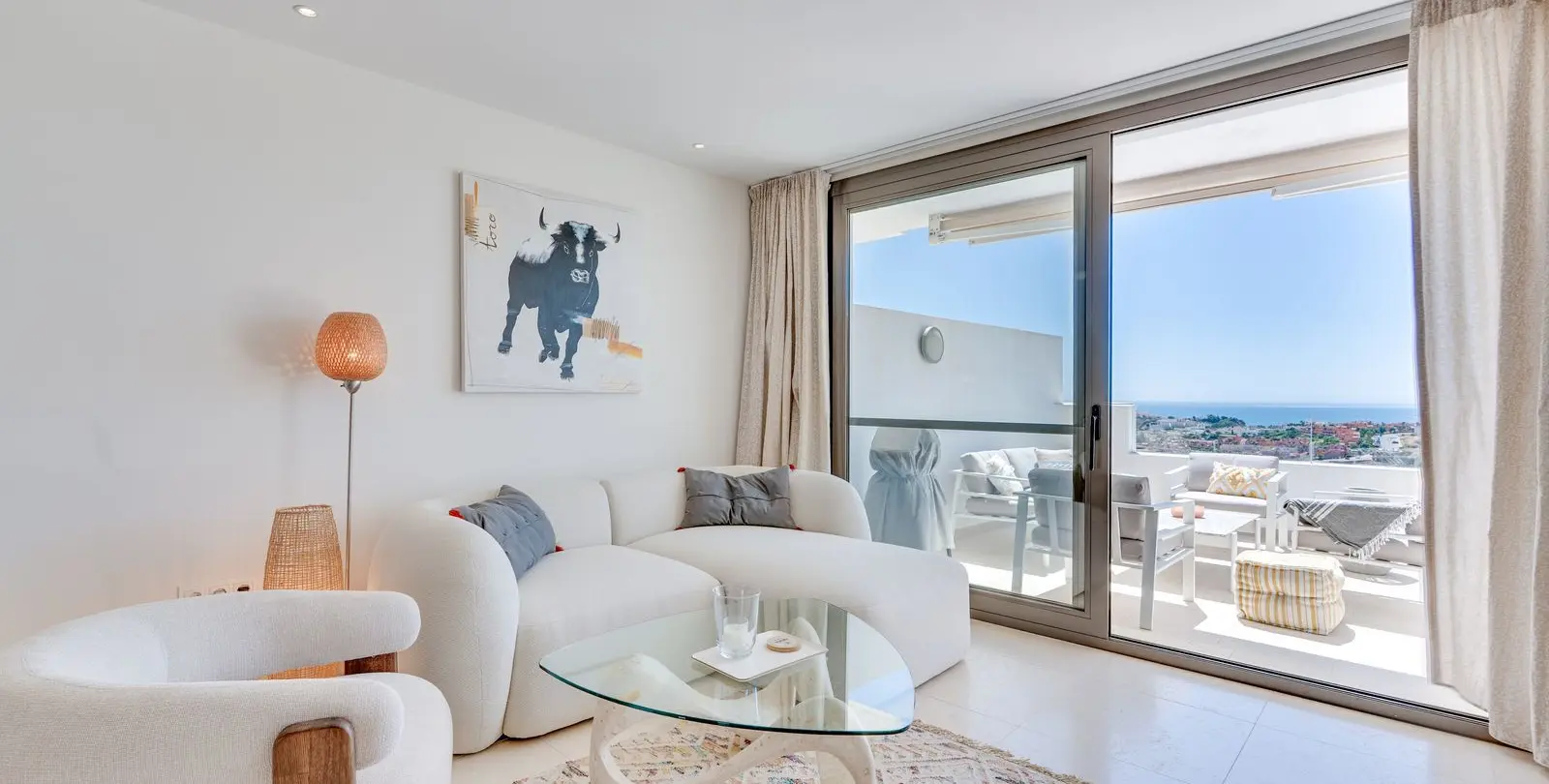 Sale of penthouse in Casares 4