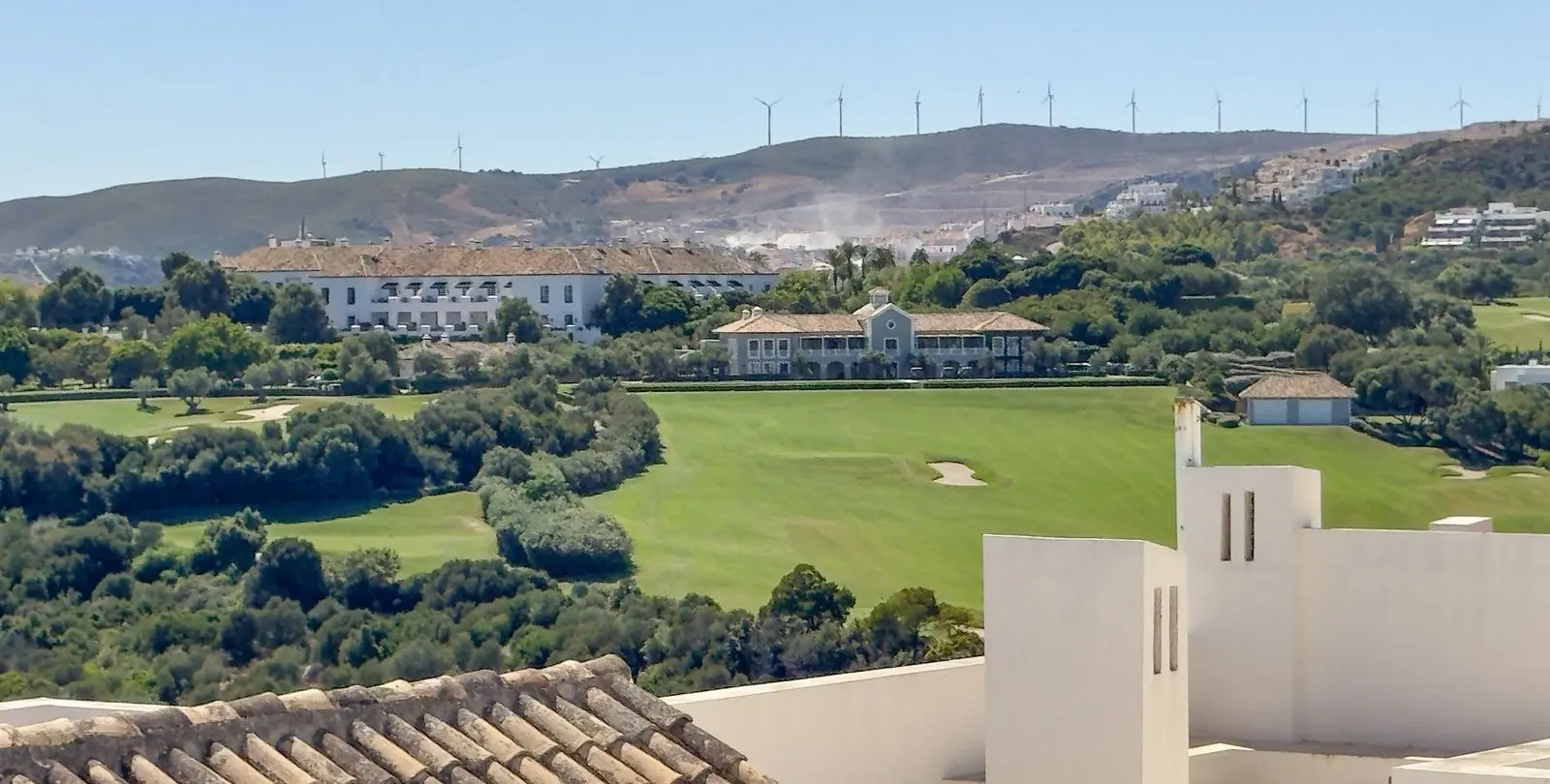Sale of penthouse in Casares 13
