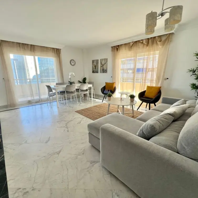 Продажа апартаментов на среднем этаже в Puerto Banús