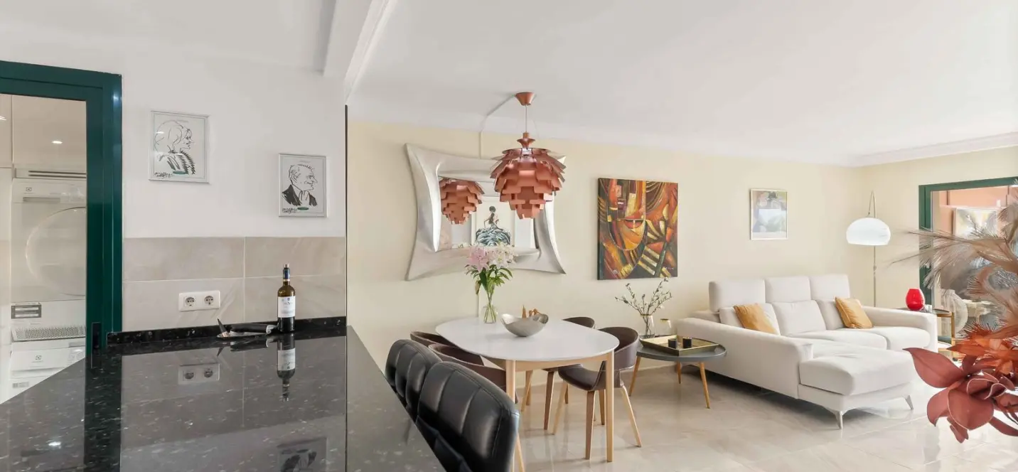 Sale of penthouse in Cabopino 1