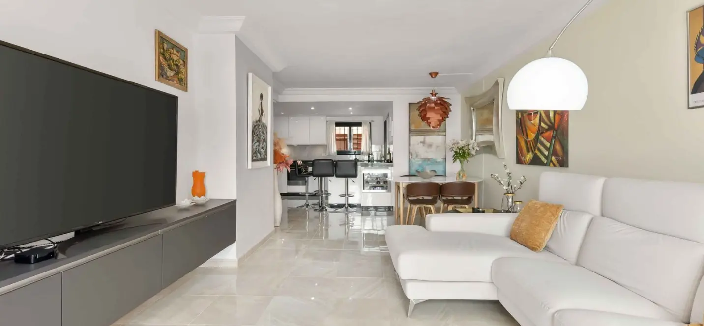 Sale of penthouse in Cabopino 4