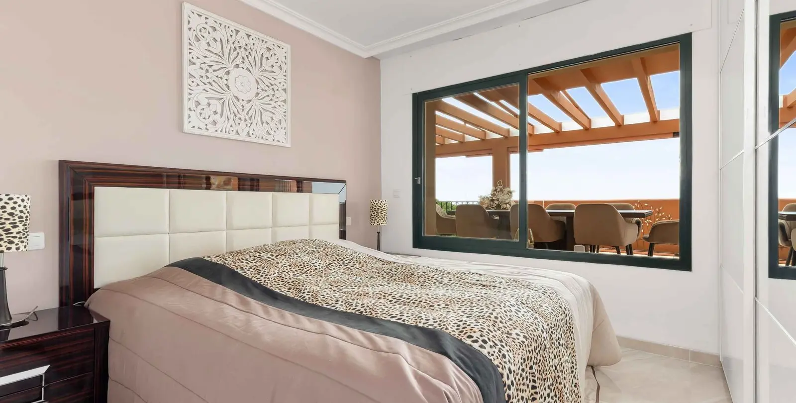Sale of penthouse in Cabopino 12