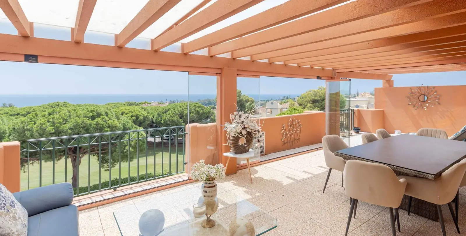 Sale of penthouse in Cabopino 20