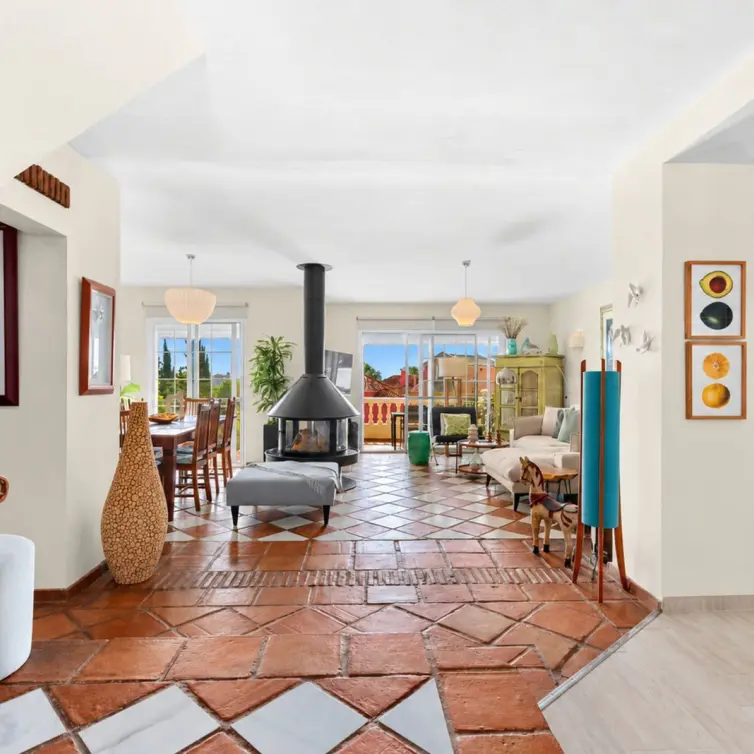 Sale of townhouse in Estepona