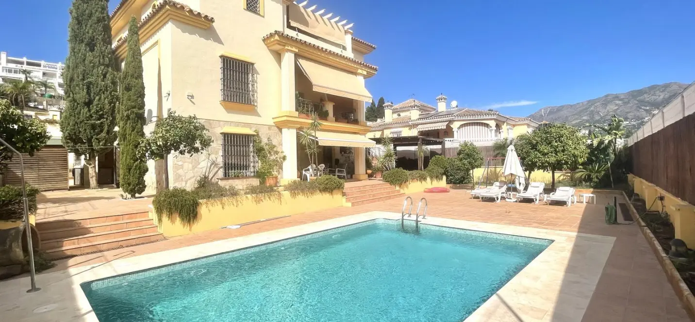 Sale of detached villa in Mijas 0
