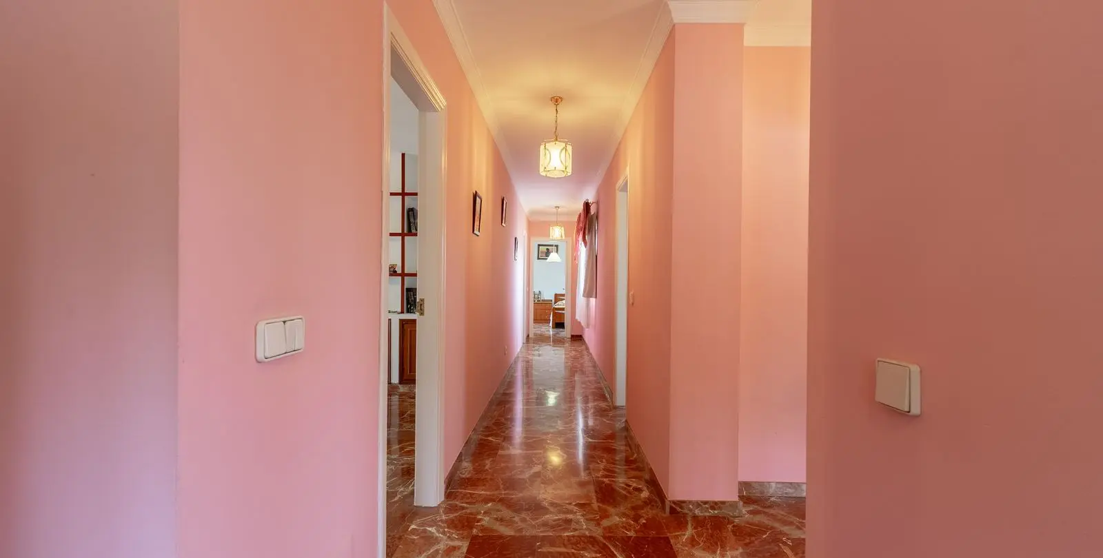 Sale of detached villa in Alhaurín de la Torre 2