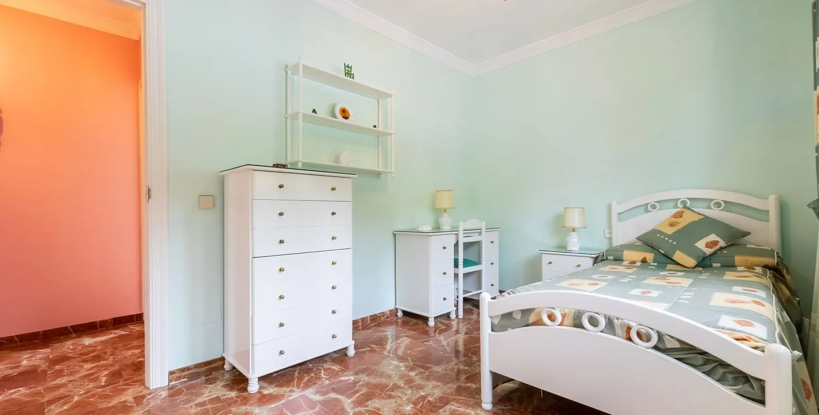 Sale of detached villa in Alhaurín de la Torre 4