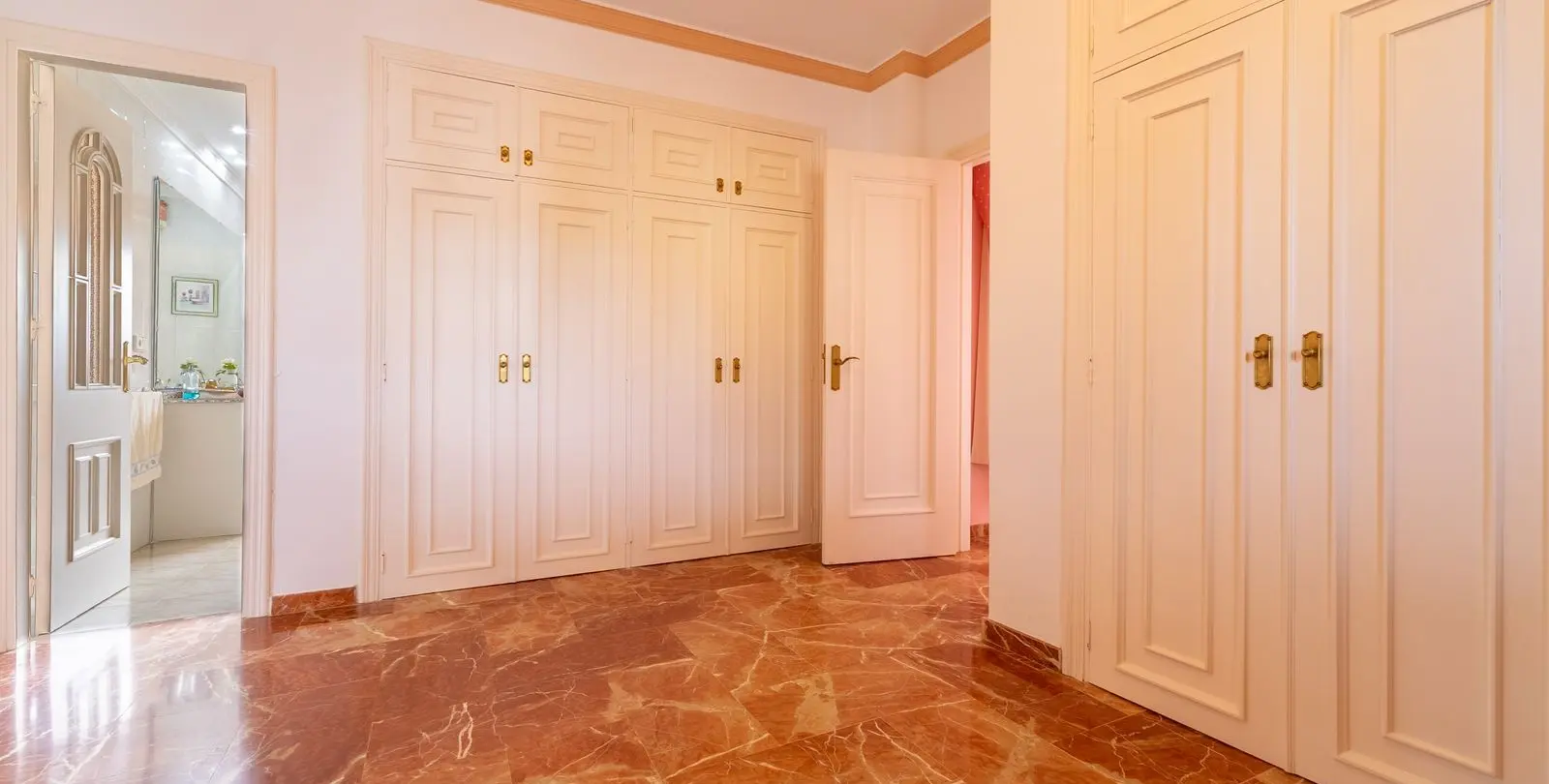 Sale of detached villa in Alhaurín de la Torre 21