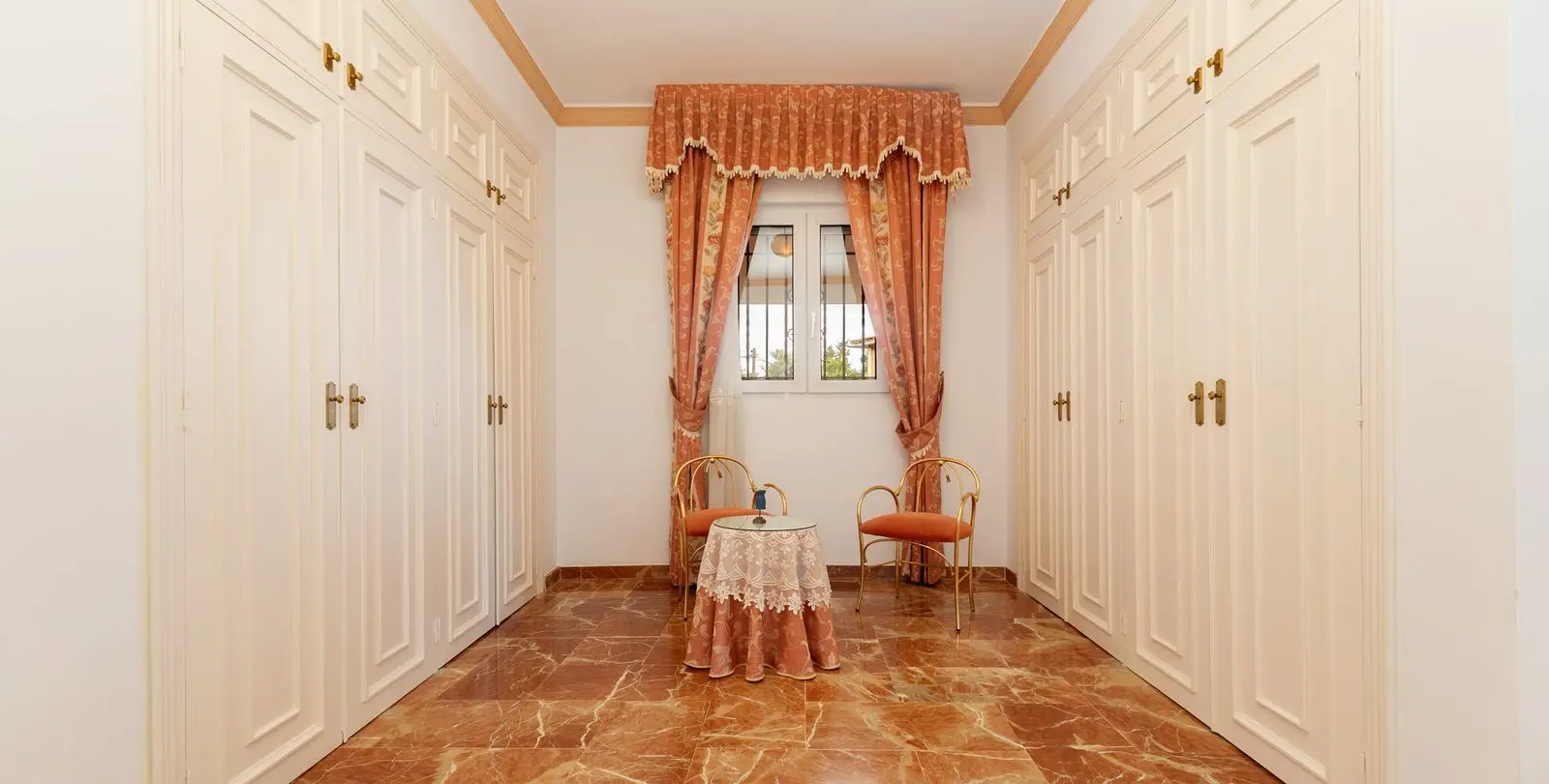 Sale of detached villa in Alhaurín de la Torre 24