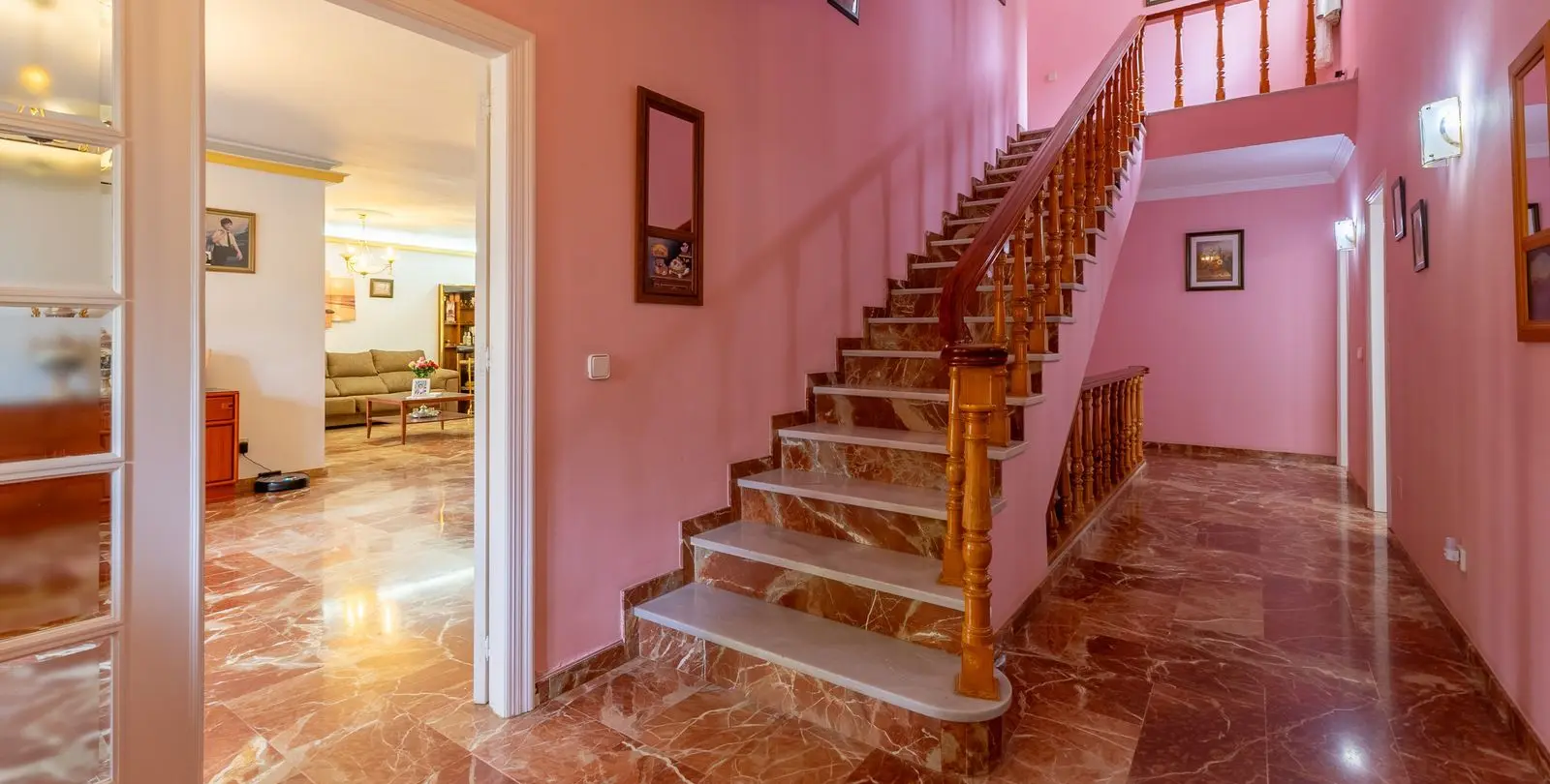Sale of detached villa in Alhaurín de la Torre 38