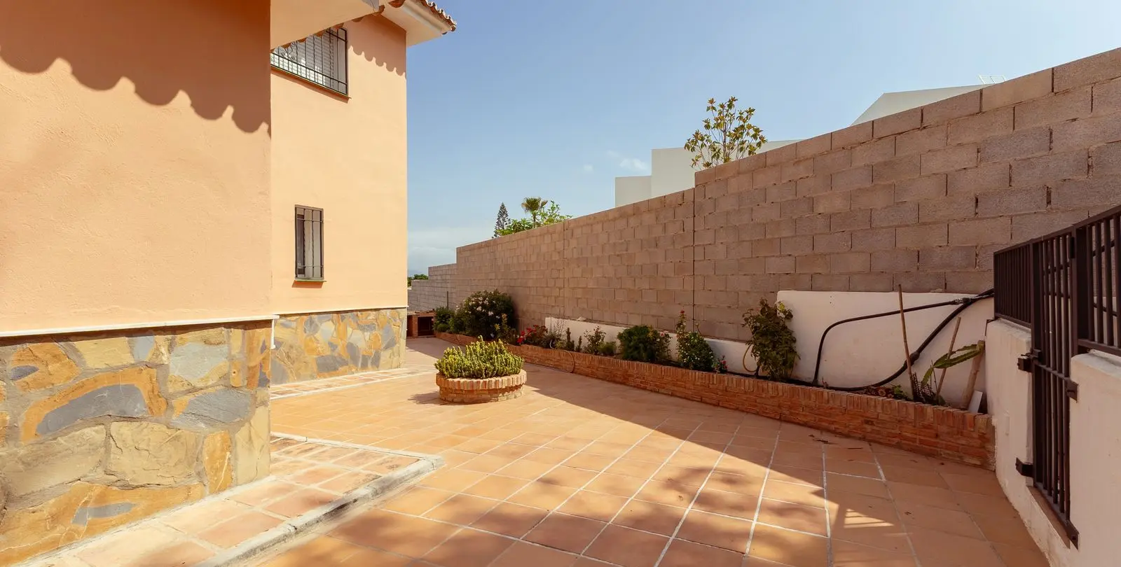 Sale of detached villa in Alhaurín de la Torre 45