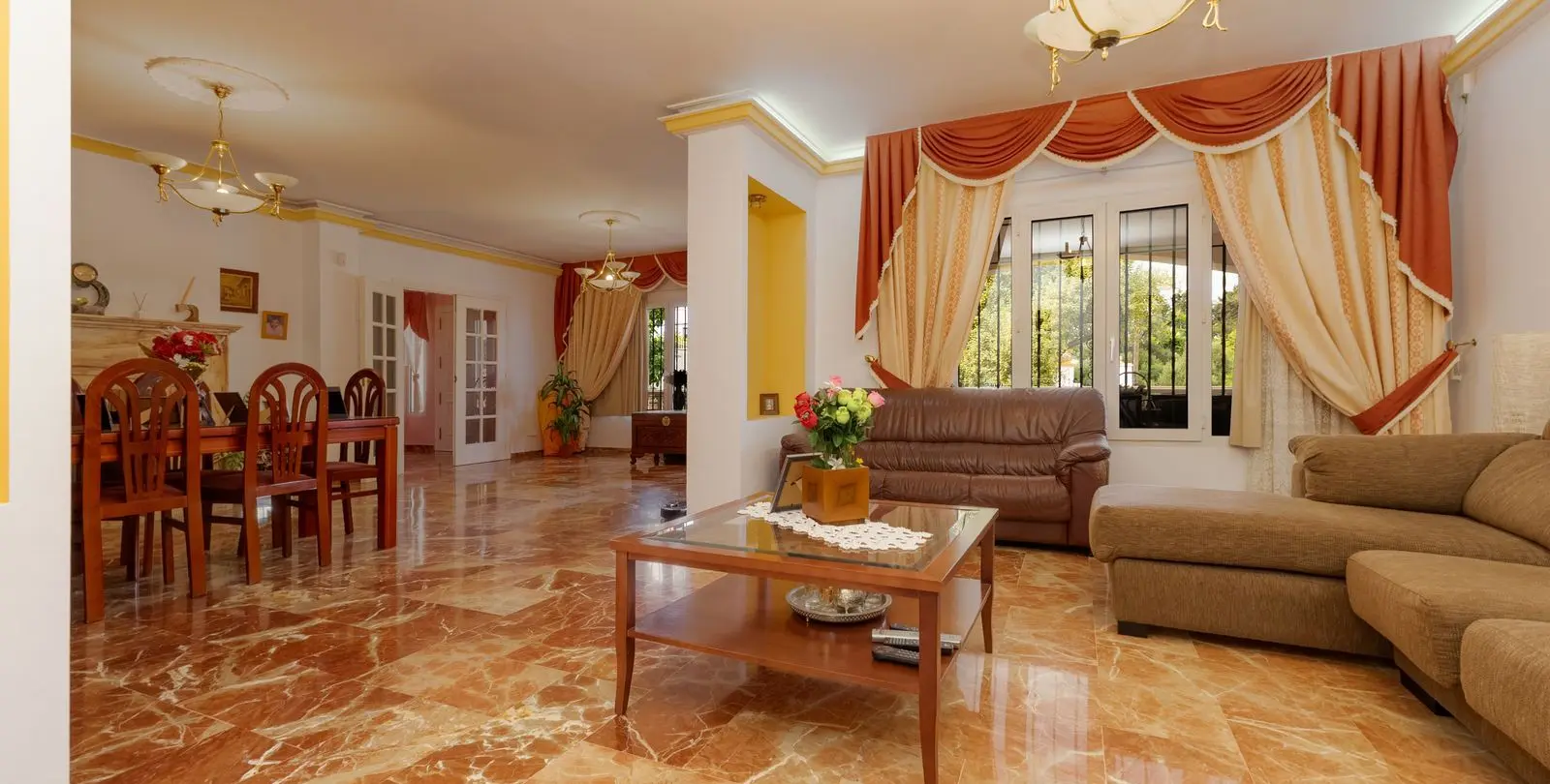 Sale of detached villa in Alhaurín de la Torre 47