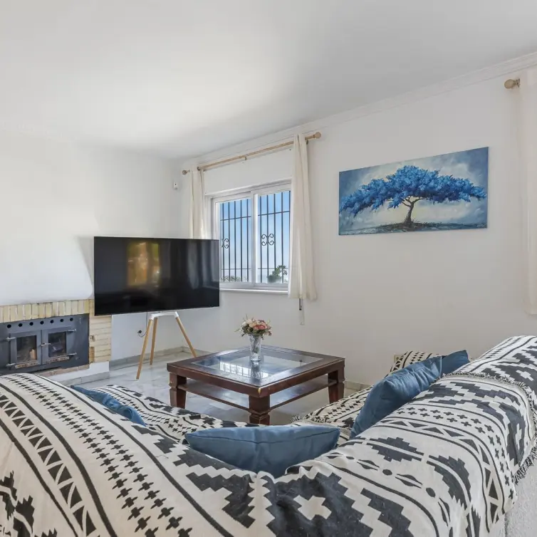 Sale of detached villa in Fuengirola