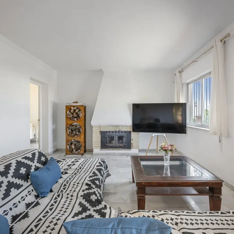 Sale of detached villa in Fuengirola