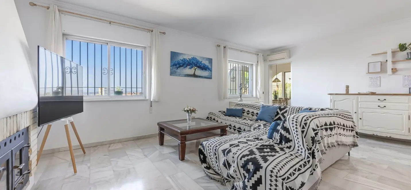 Sale of detached villa in Fuengirola 4