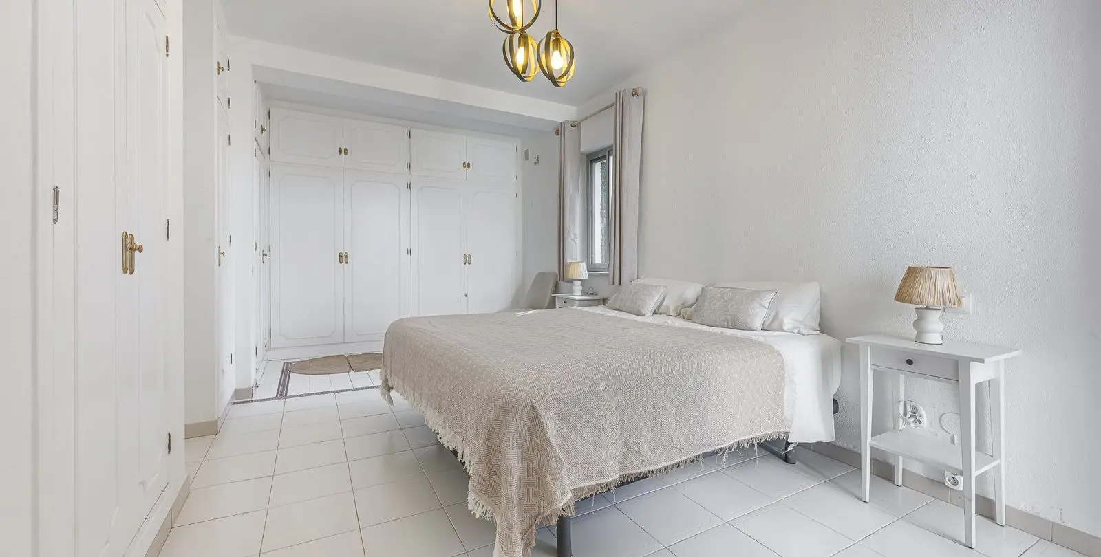 Sale of detached villa in Fuengirola 10