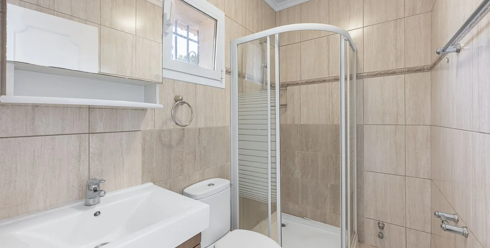 Sale of detached villa in Fuengirola 24