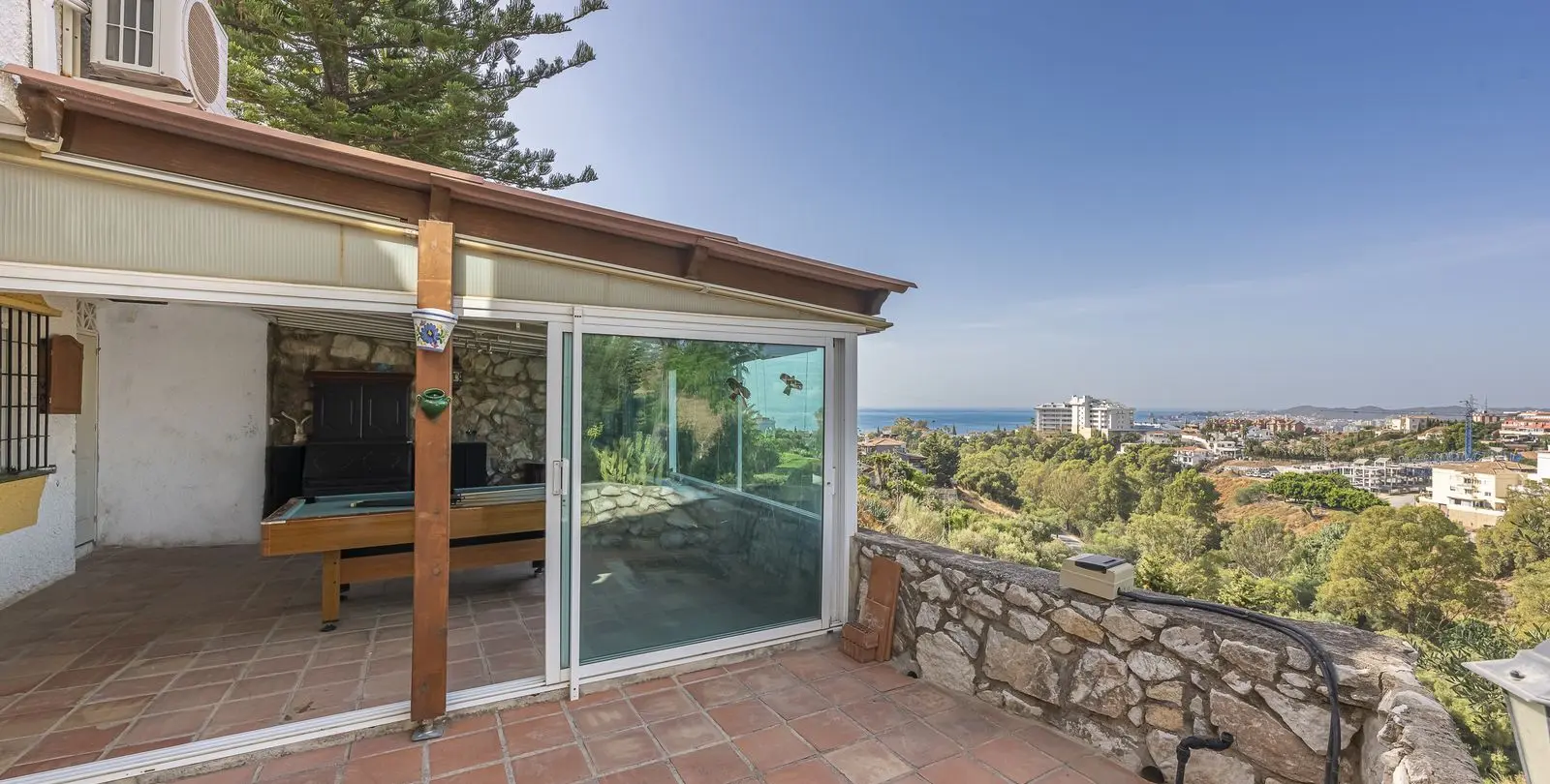 Sale of detached villa in Fuengirola 38
