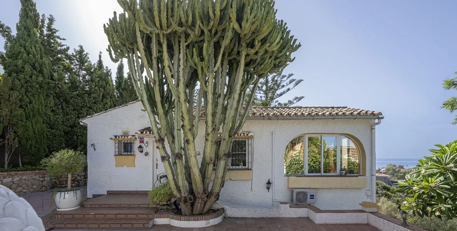 Sale of detached villa in Fuengirola 59