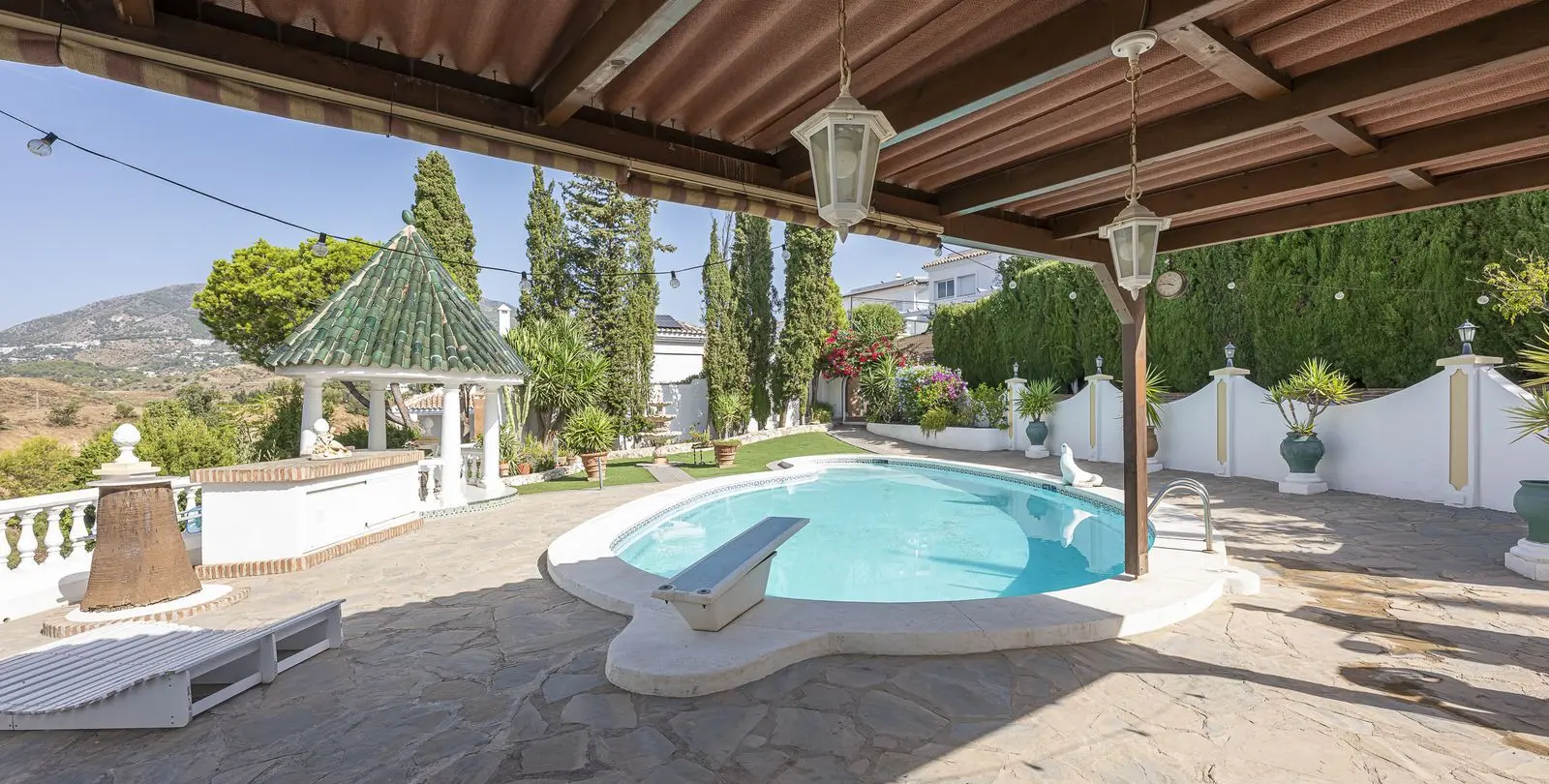 Sale of detached villa in Fuengirola 72
