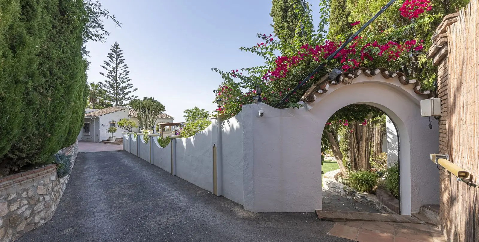 Sale of detached villa in Fuengirola 78