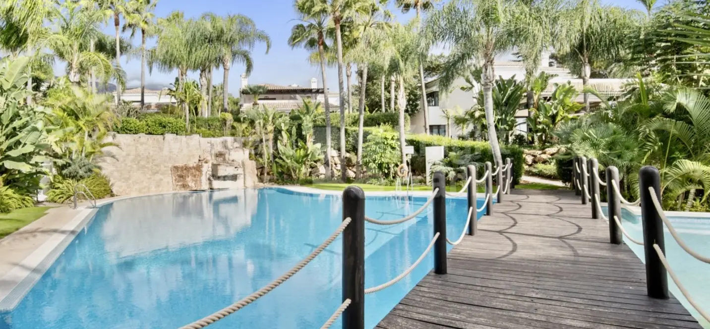 Venta de villa independiente en The Golden Mile 0