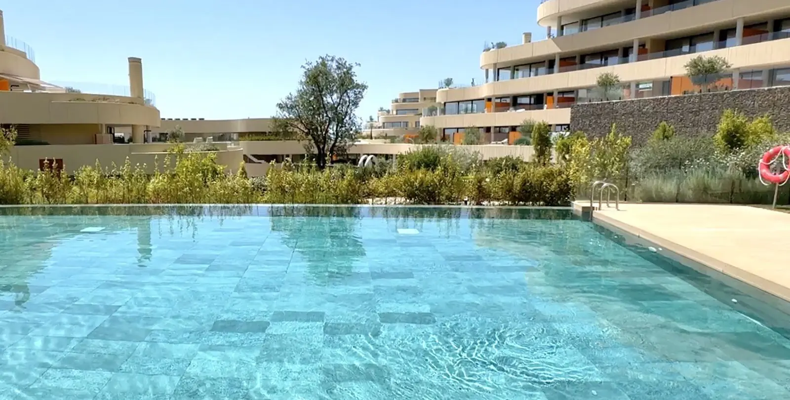 Venta de apartamento en planta baja en Benalmadena Costa 7