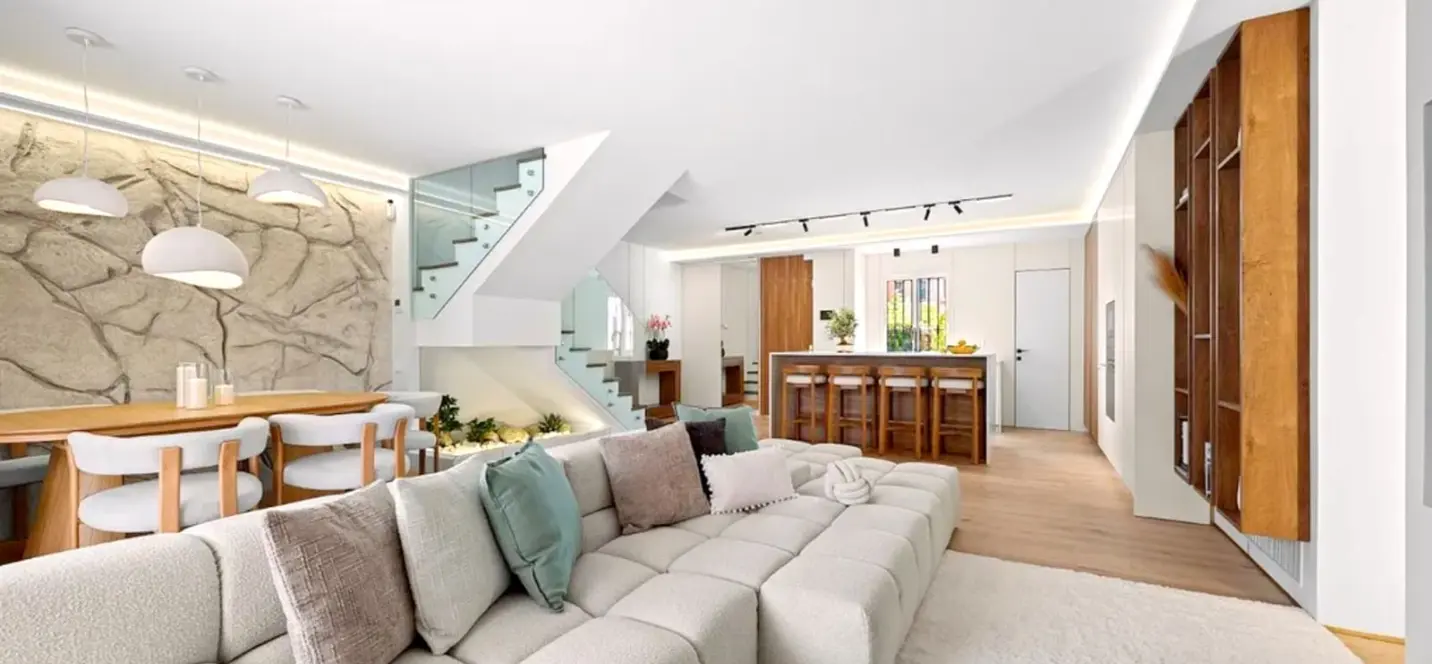 Sale of semi-detached house in The Golden Mile 2