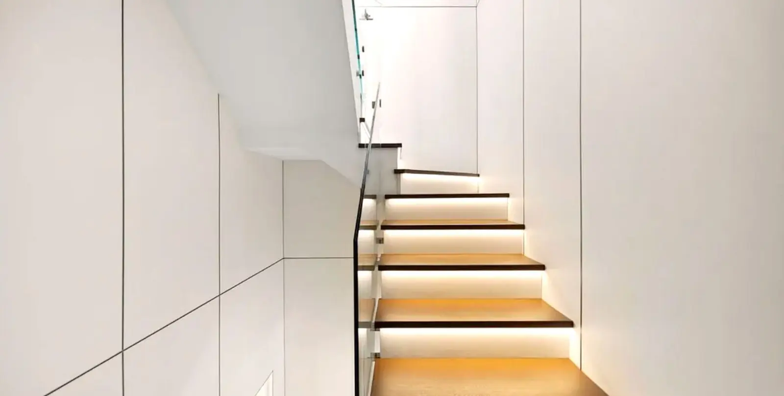 Sale of semi-detached house in The Golden Mile 22