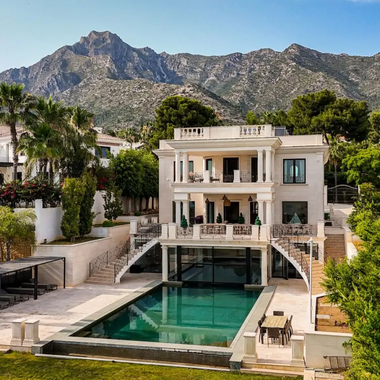 Venta de villa independiente en Sierra Blanca