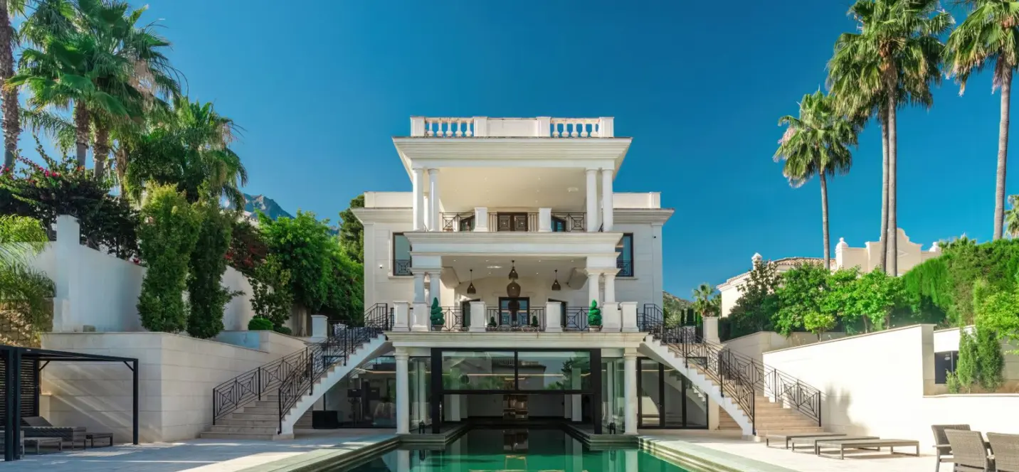Venta de villa independiente en Sierra Blanca 3