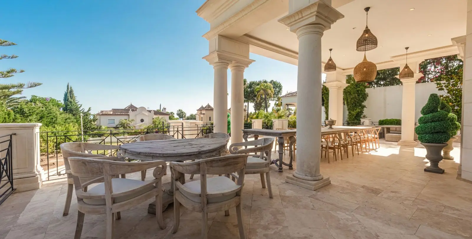 Venta de villa independiente en Sierra Blanca 37