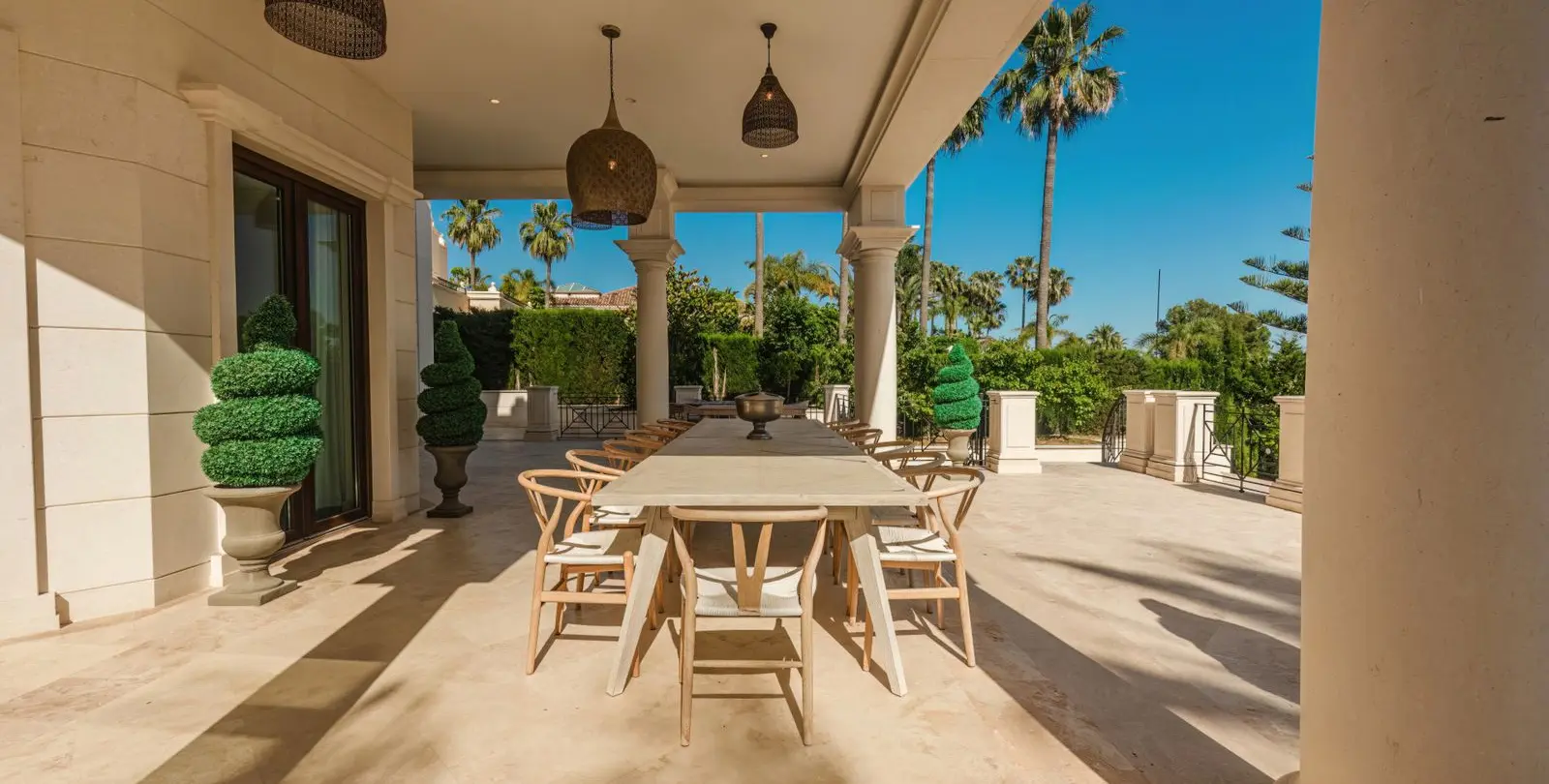 Venta de villa independiente en Sierra Blanca 39