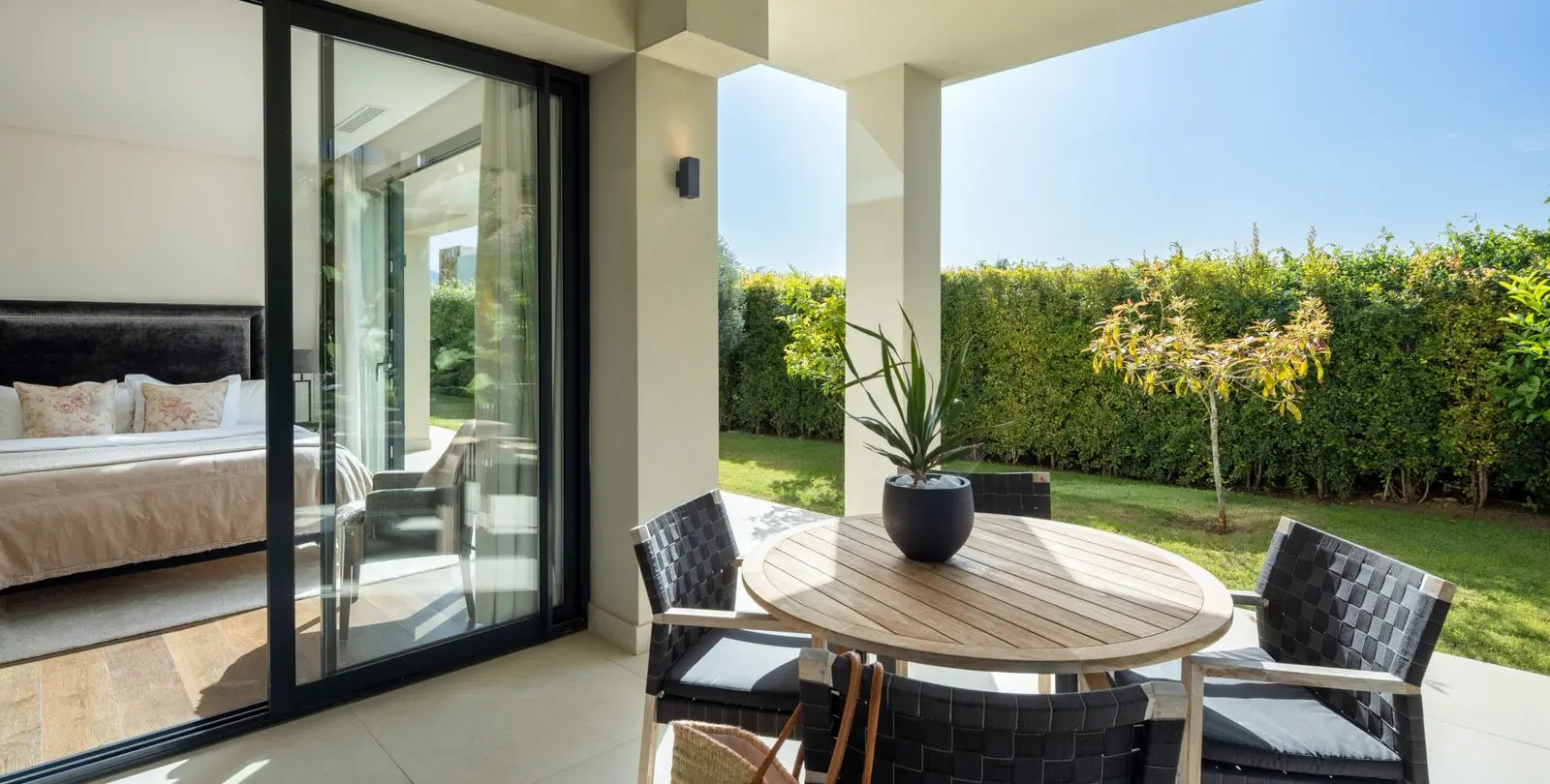 Venta de villa independiente en Nueva Andalucía 12