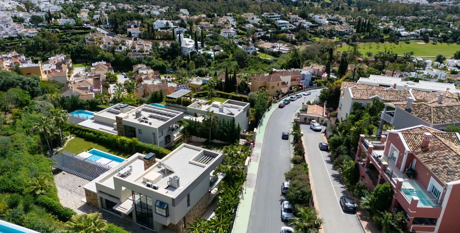 Venta de villa independiente en Nueva Andalucía 29