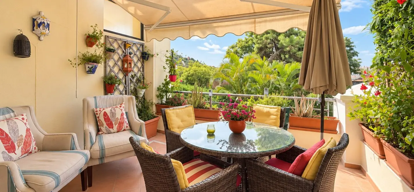 Venta de apartamento en planta media en Los Arqueros 2