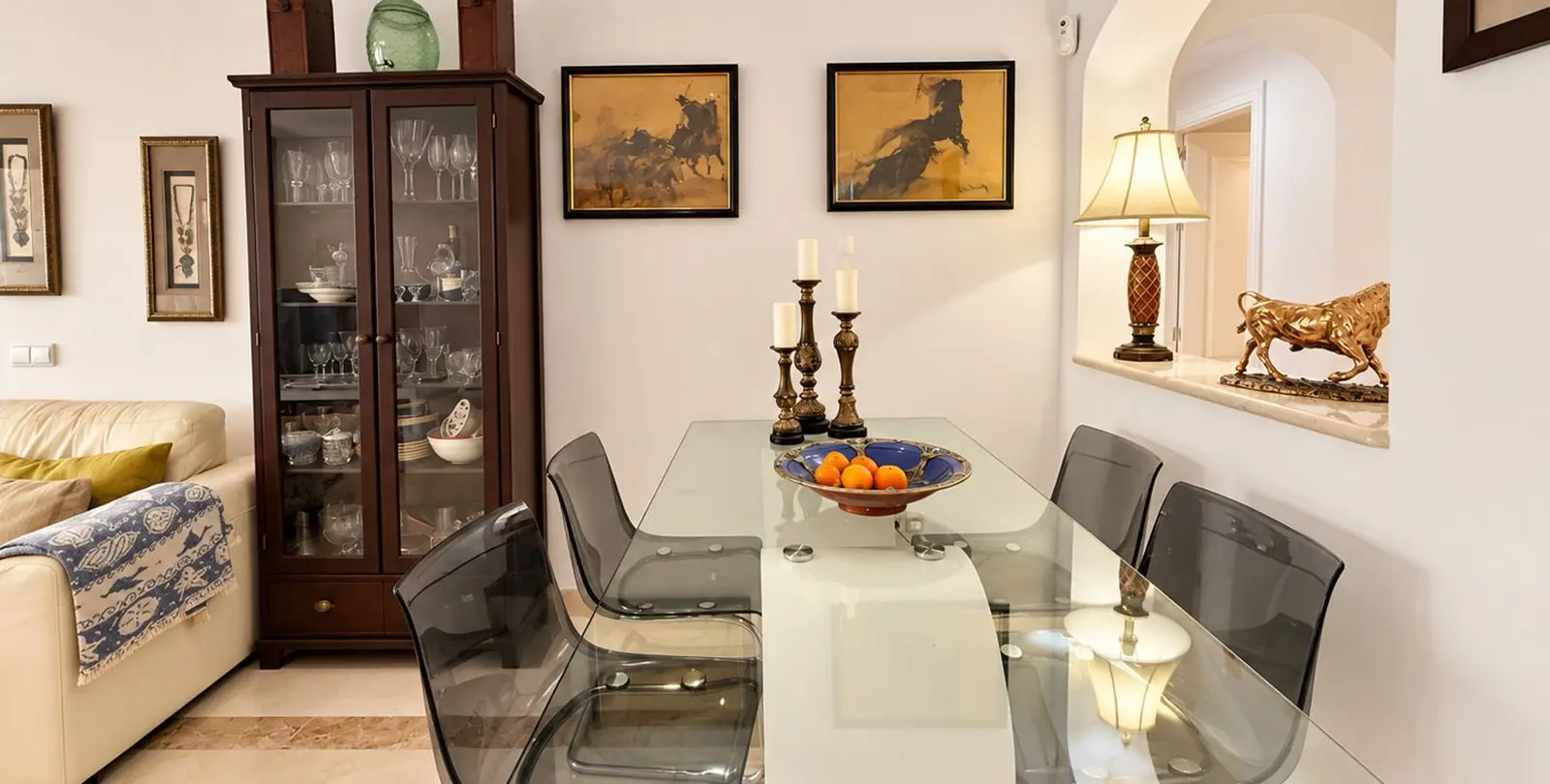 Venta de apartamento en planta media en Los Arqueros 9