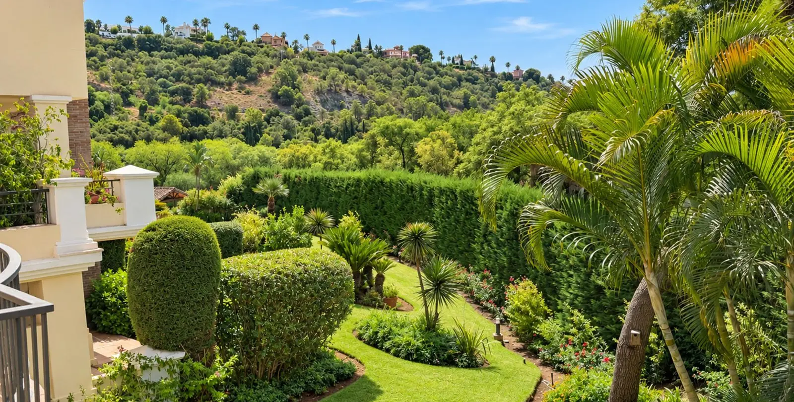 Venta de apartamento en planta media en Los Arqueros 15
