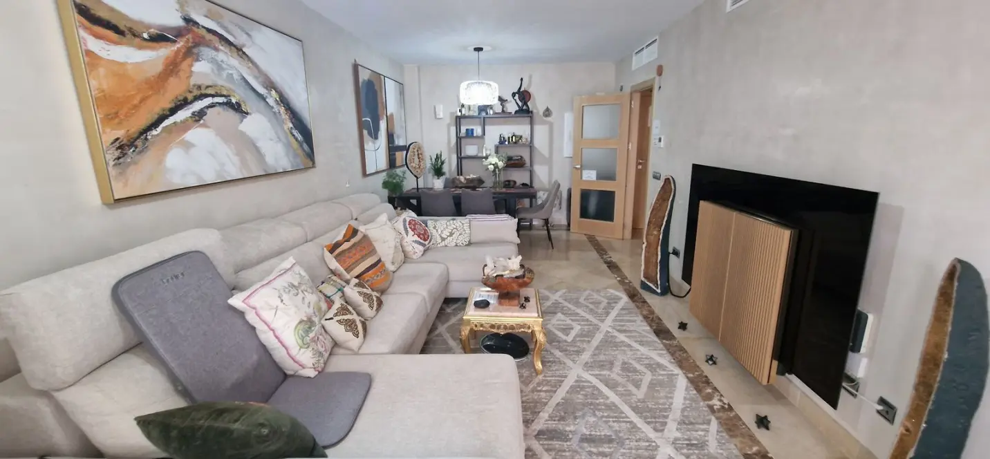 Venta de apartamento en planta baja en La Duquesa 1