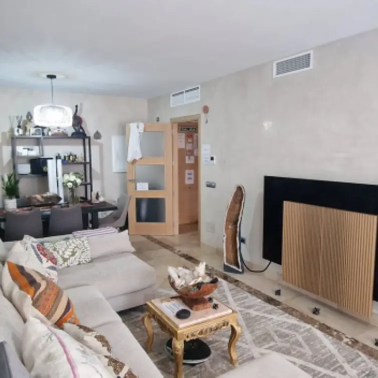 Venta de apartamento en planta baja en La Duquesa