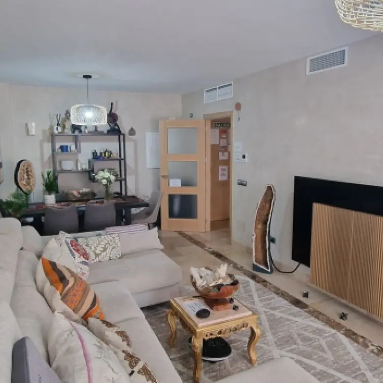 Venta de apartamento en planta baja en La Duquesa