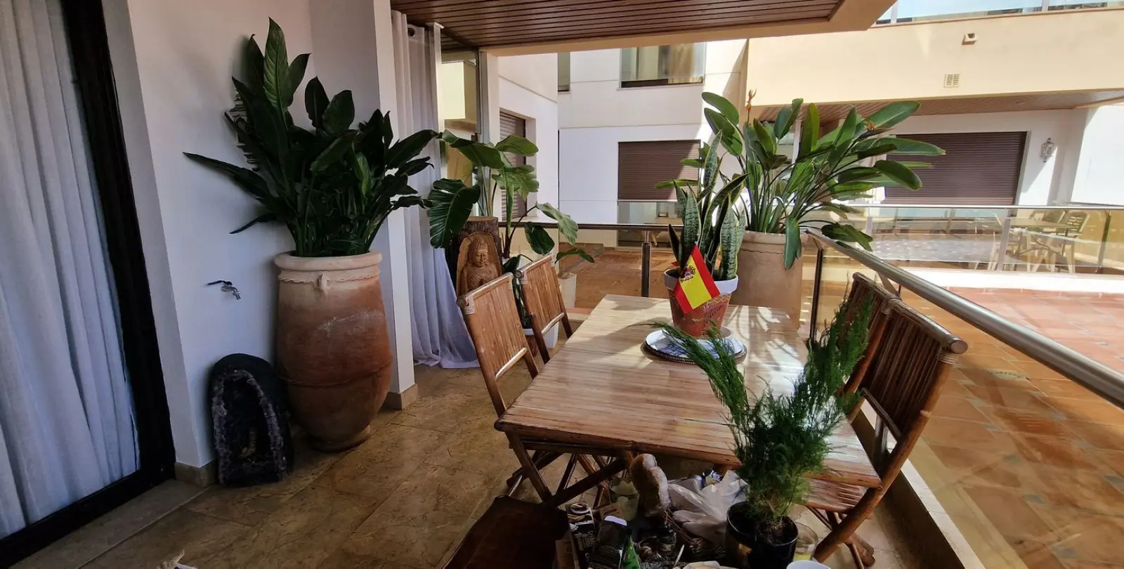 Venta de apartamento en planta baja en La Duquesa 12