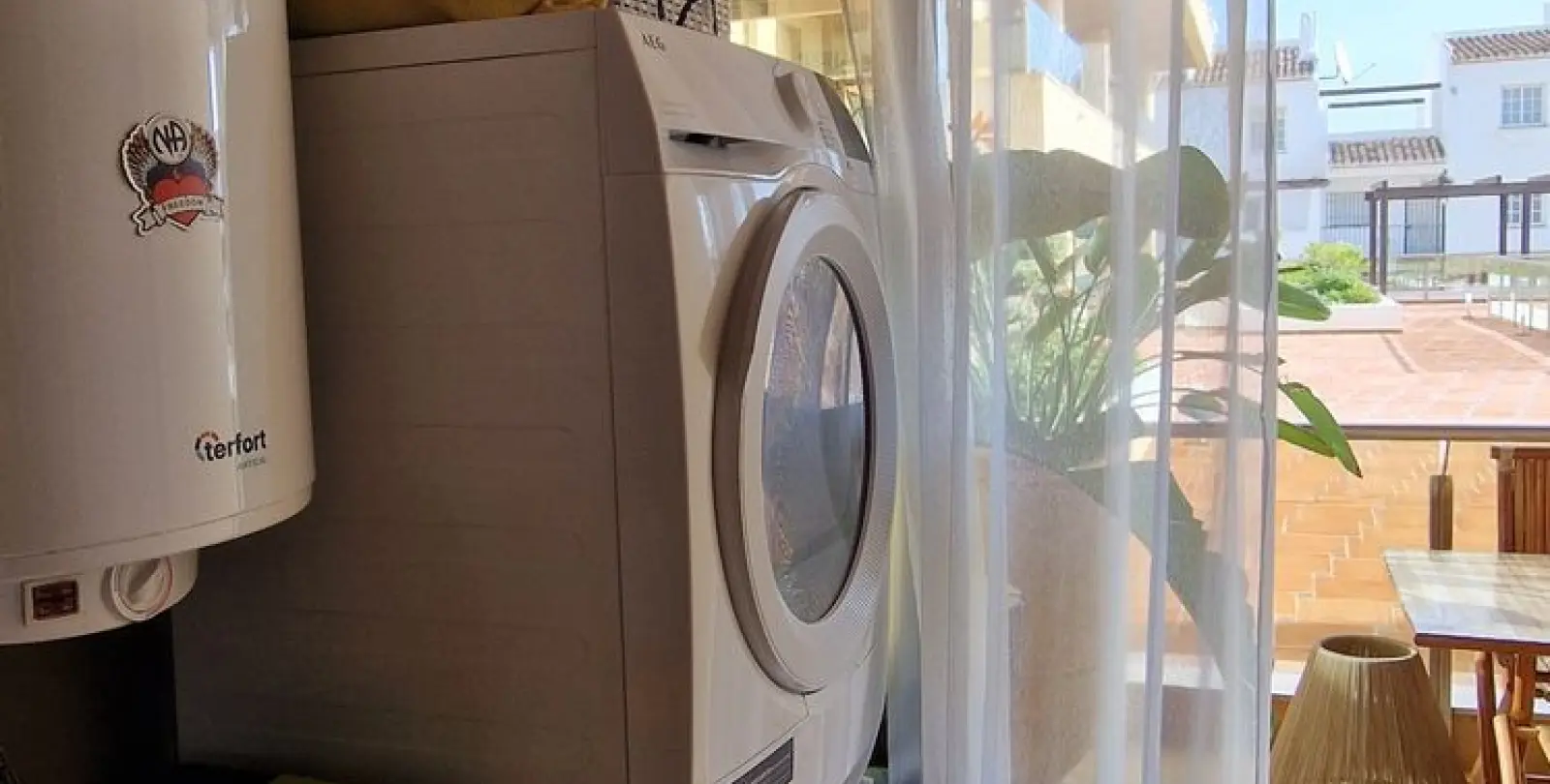 Venta de apartamento en planta baja en La Duquesa 17