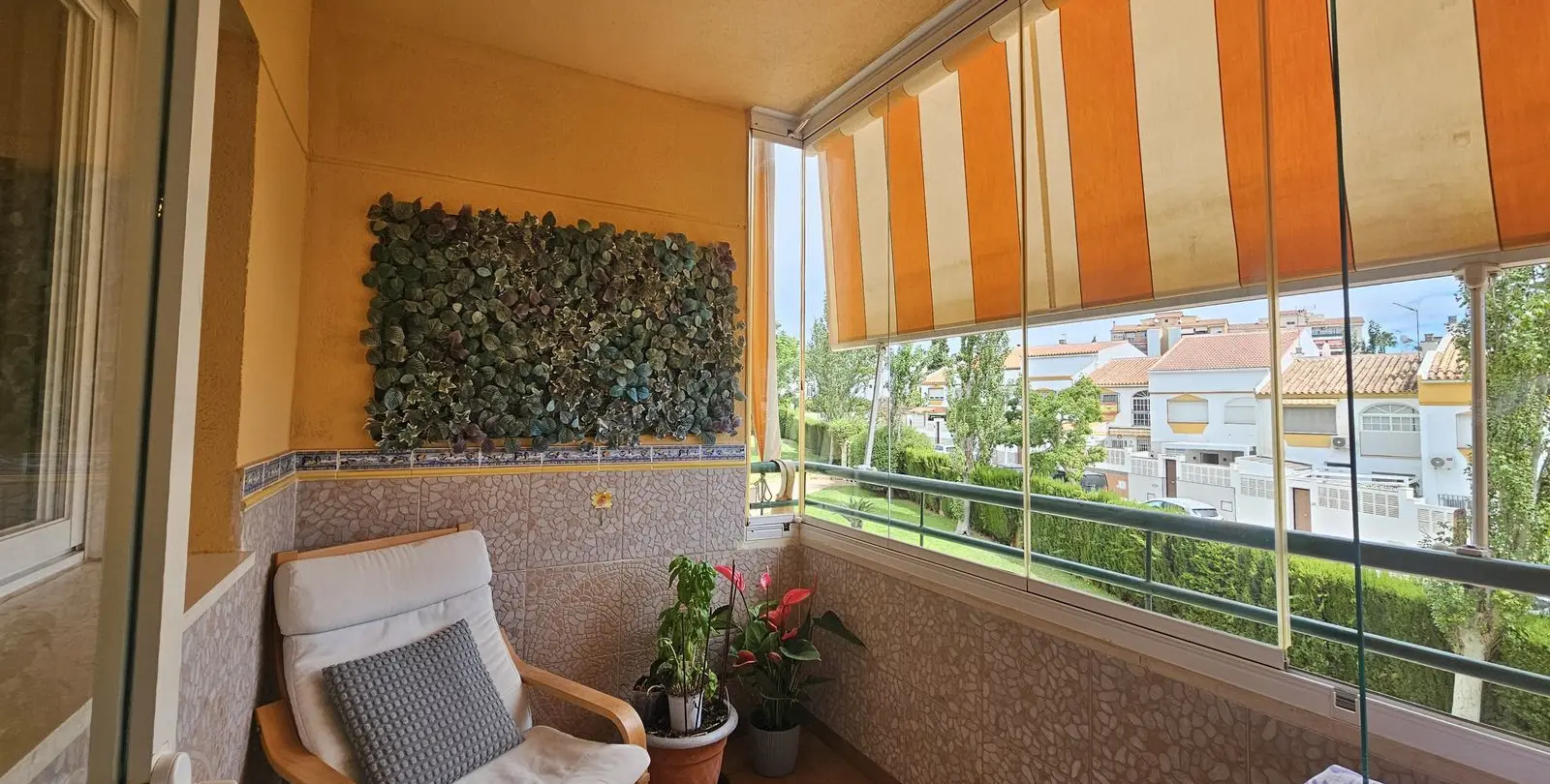 Venta de apartamento en planta media en Torremolinos 4