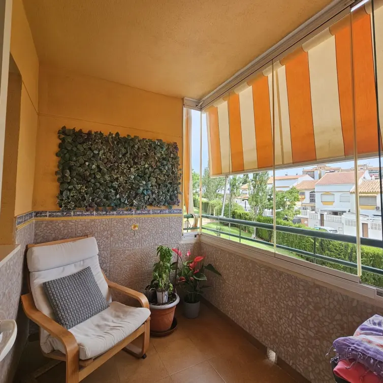 Venta de apartamento en planta media en Torremolinos