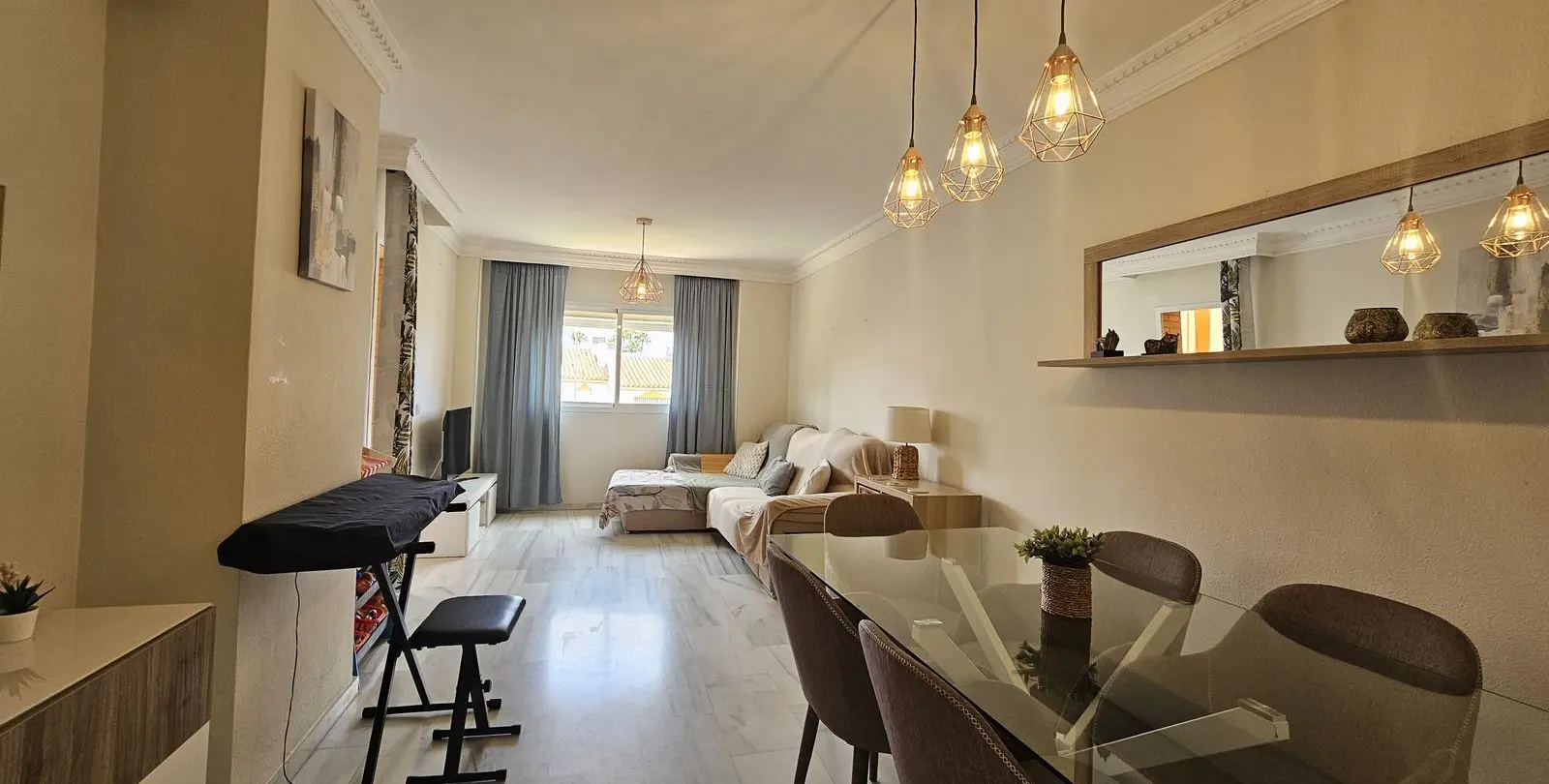 Venta de apartamento en planta media en Torremolinos 5