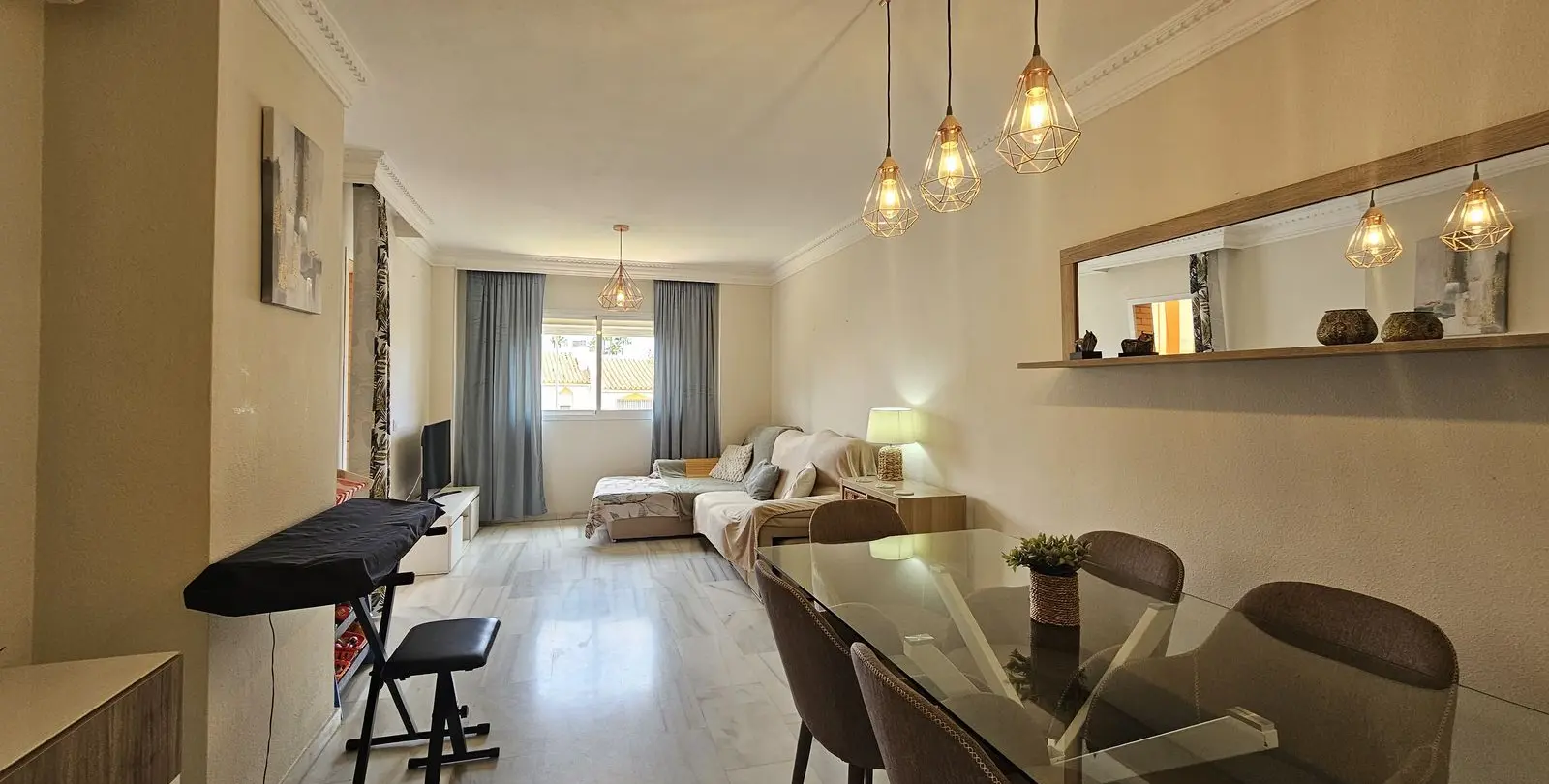 Venta de apartamento en planta media en Torremolinos 7