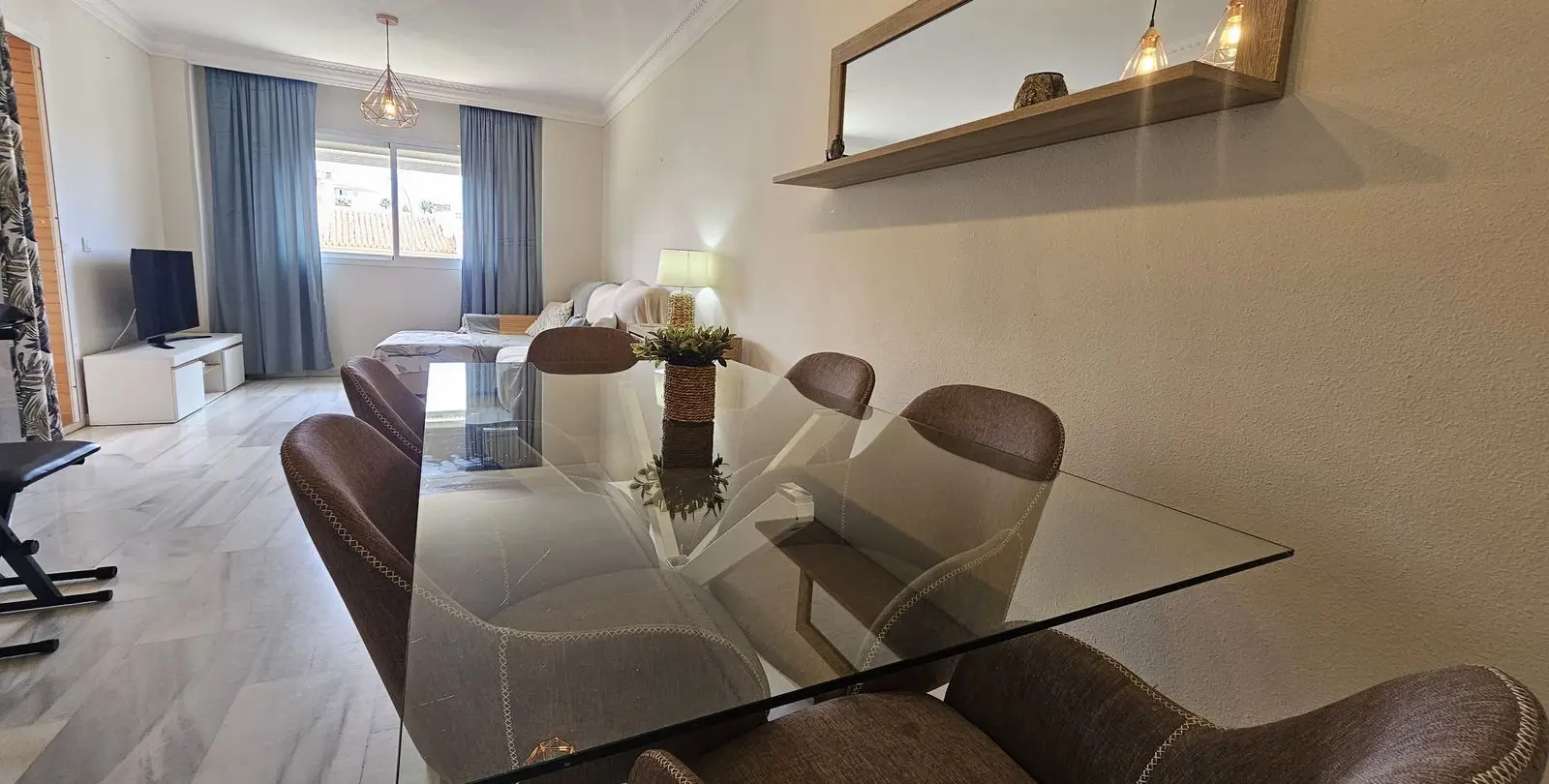 Venta de apartamento en planta media en Torremolinos 10